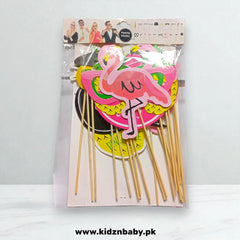 flamingo-party-theme-photo-booth-props