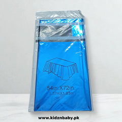 Shiny plastic table cover, waterproof and disposable, for easy party cleanup
