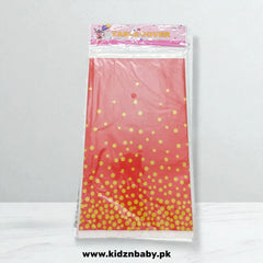 Stylish polka dot tablecloth for kids’ party