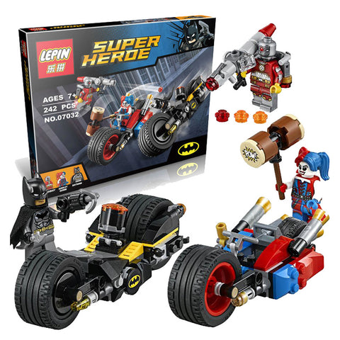 Batman Batcycle With Harley Quinn - Lego - 07032