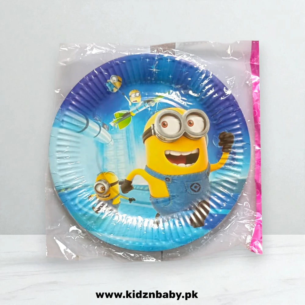 Minions theme disposable paper plates featuring Kevin, Stuart, and Bob (Pack of 10)